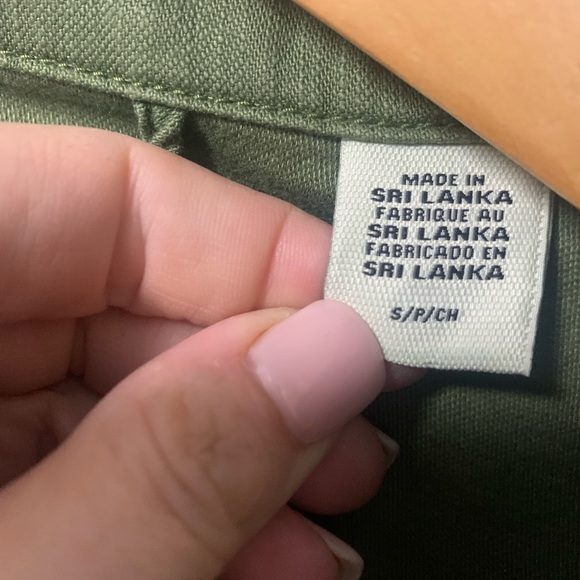 Levis Jacket /Shirt- Size Small - NWOT - Beautiful Details - Picture 3 of 9